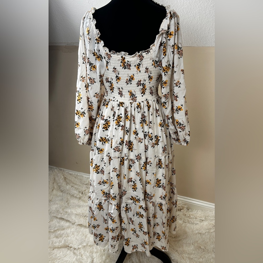 Torrid Cream Floral Midi Dress Stretchy Material - Picture 3 of 9